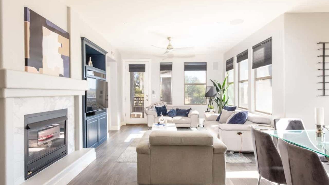 Photo of Livingroom in Kierland