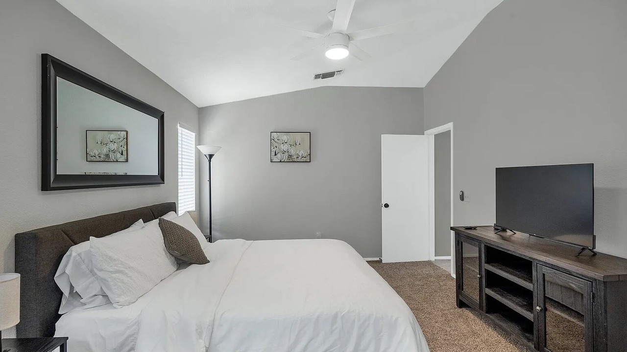 Photo of Bedroom in Bridlewood Ranch Estates