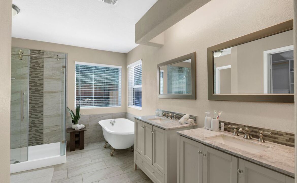 Photo of Bathroom in Bridlewood Ranch Estates