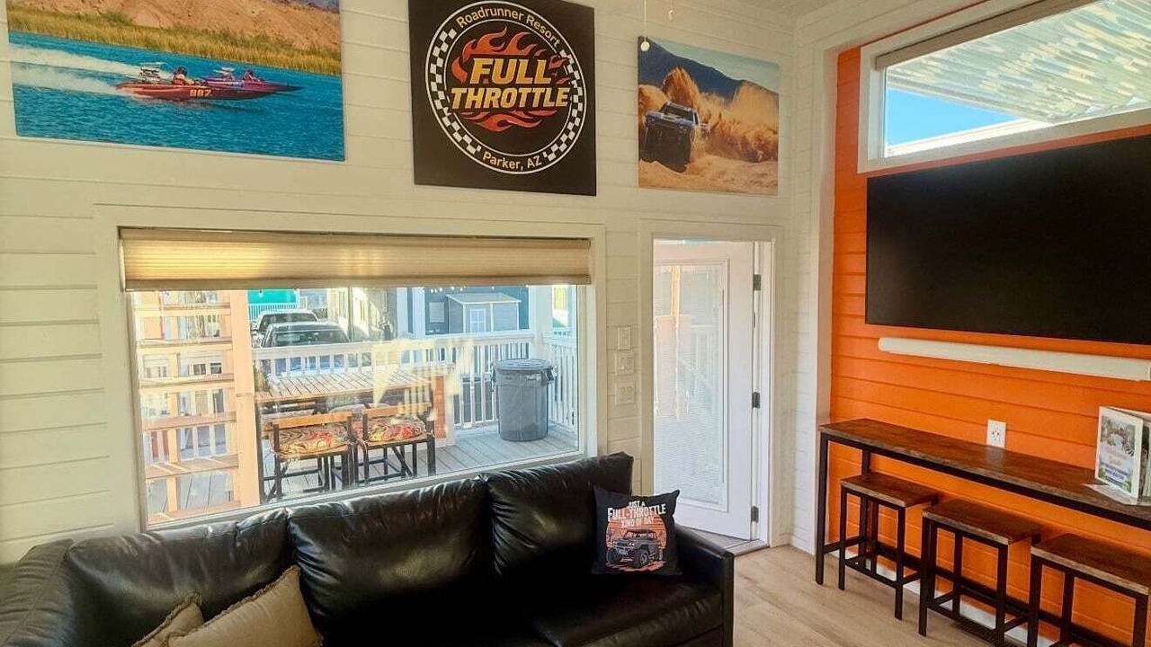Photo of Livingroom in Parker Strip