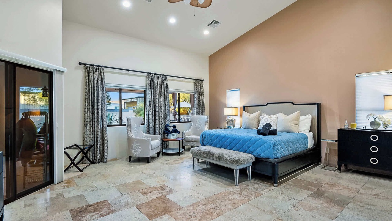 Photo of Bedroom in Pinnacle Peak