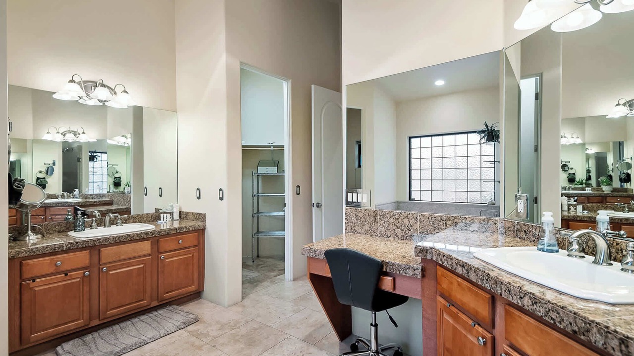 Photo of Bathroom in Pinnacle Peak