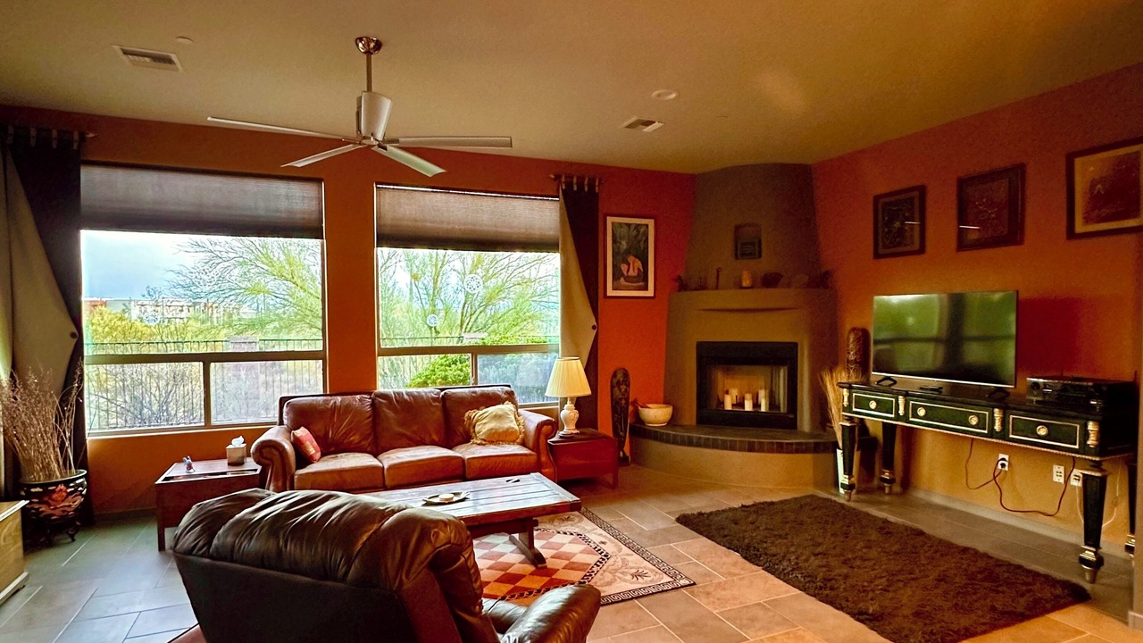 Photo of Livingroom in Dove Mountain