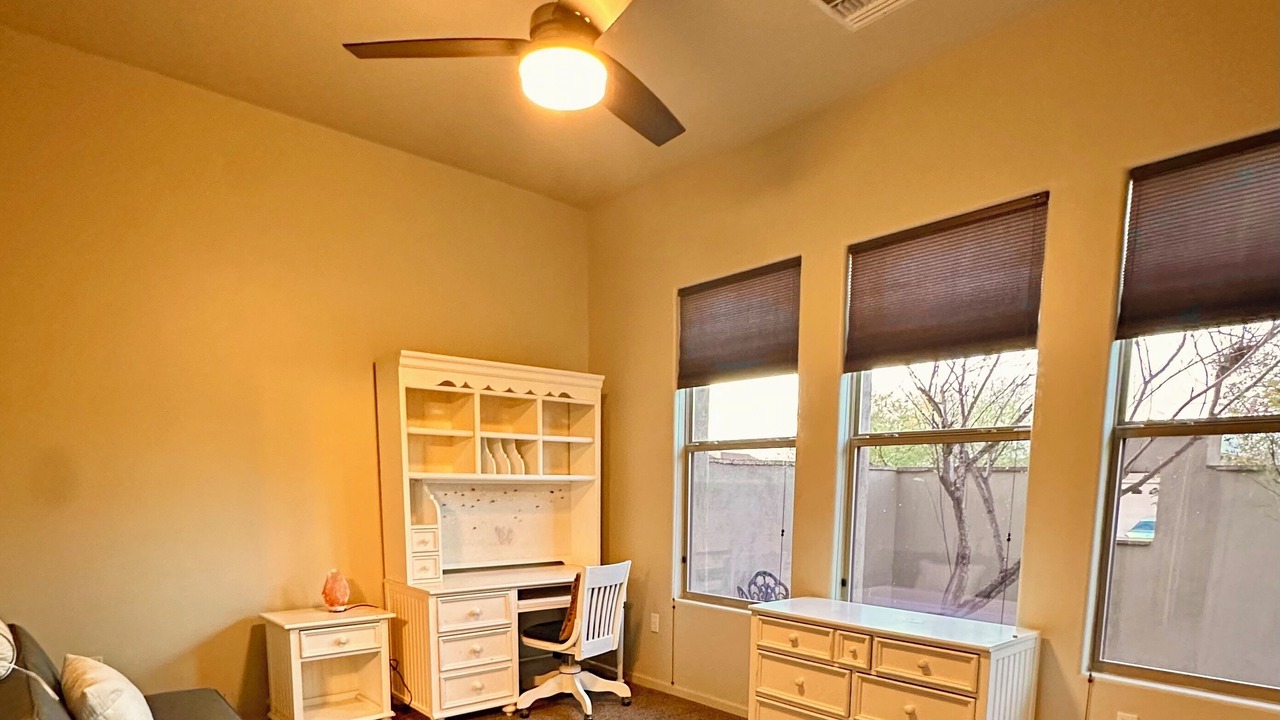 Photo of Livingroom in Dove Mountain