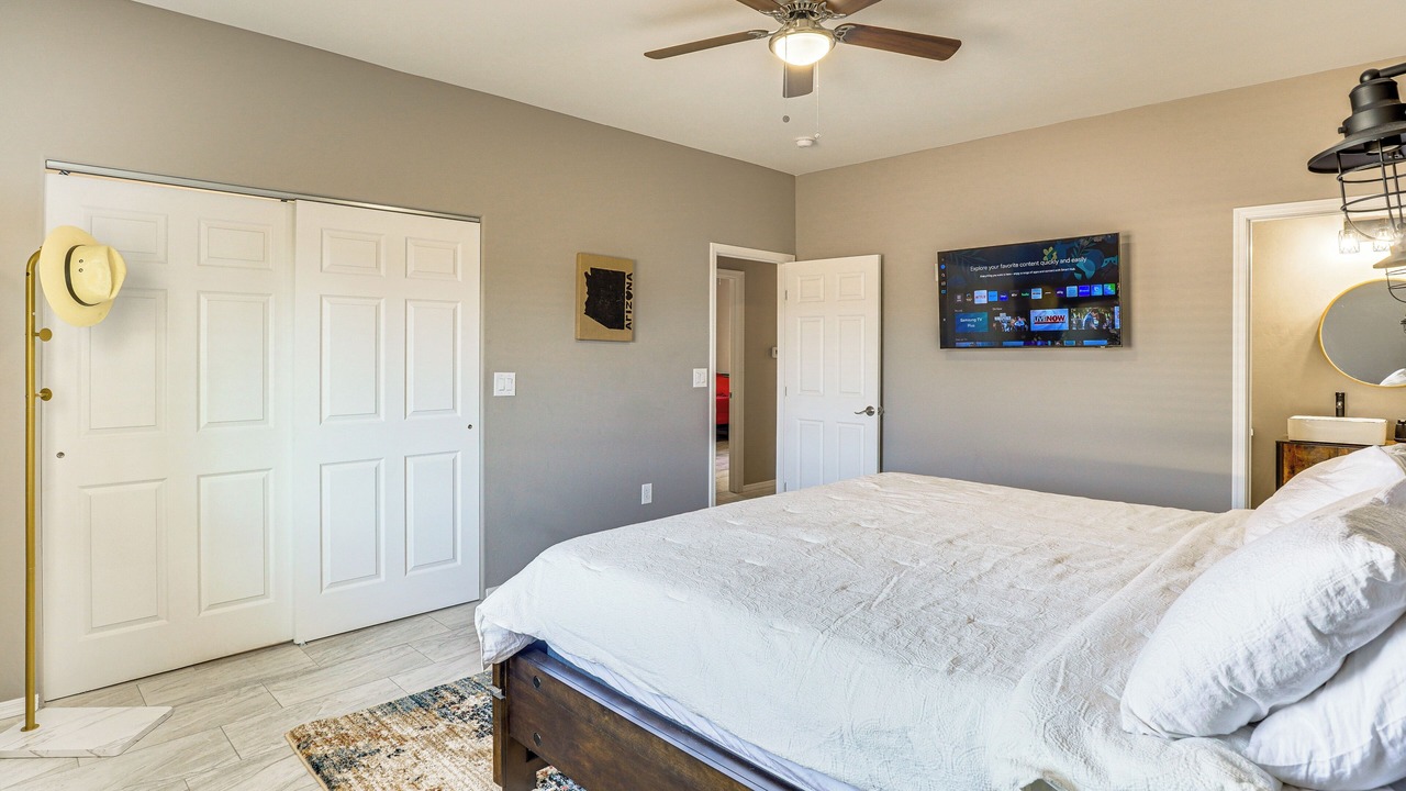 Photo of Bedroom in Flowing Well Neighborhood