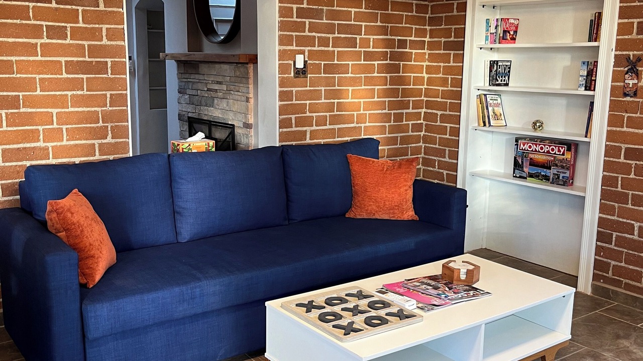 Photo of Livingroom in Jefferson Park