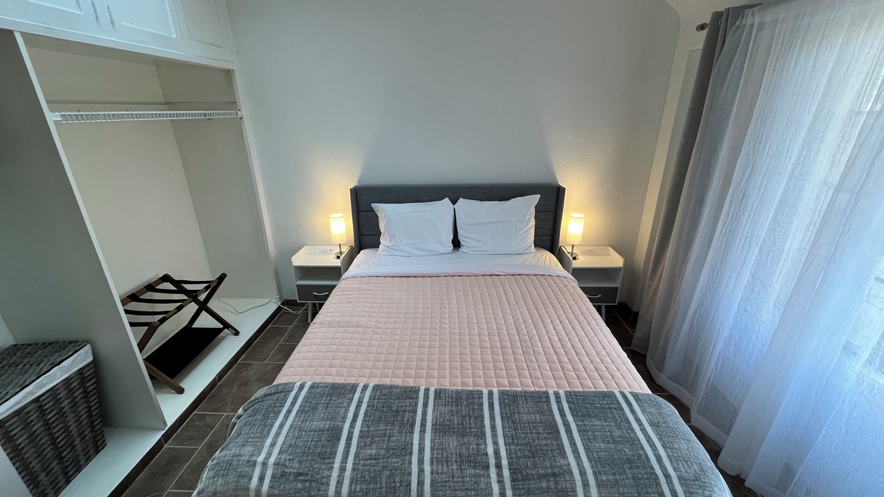 Photo of Bedroom in Jefferson Park