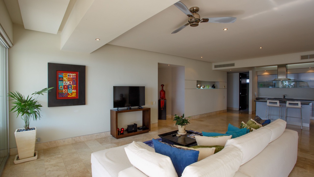 Photo of Bedroom in South Shore Hotel Area