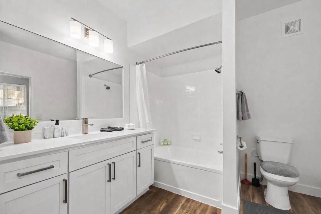 Photo of Bathroom in McDowell Mountain Apartments