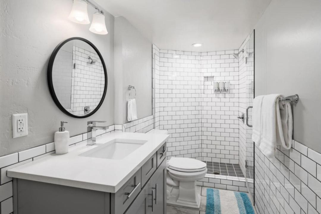 Photo of Bathroom in Alhambra