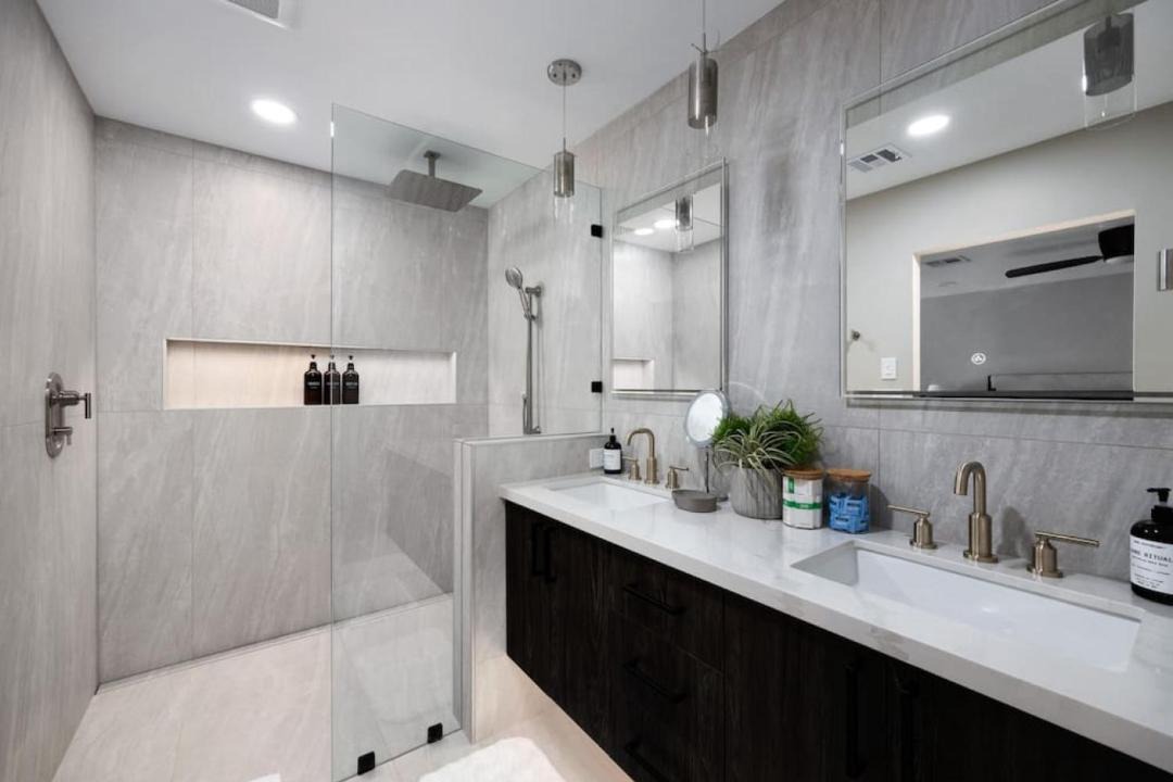 Photo of Bathroom in Avant