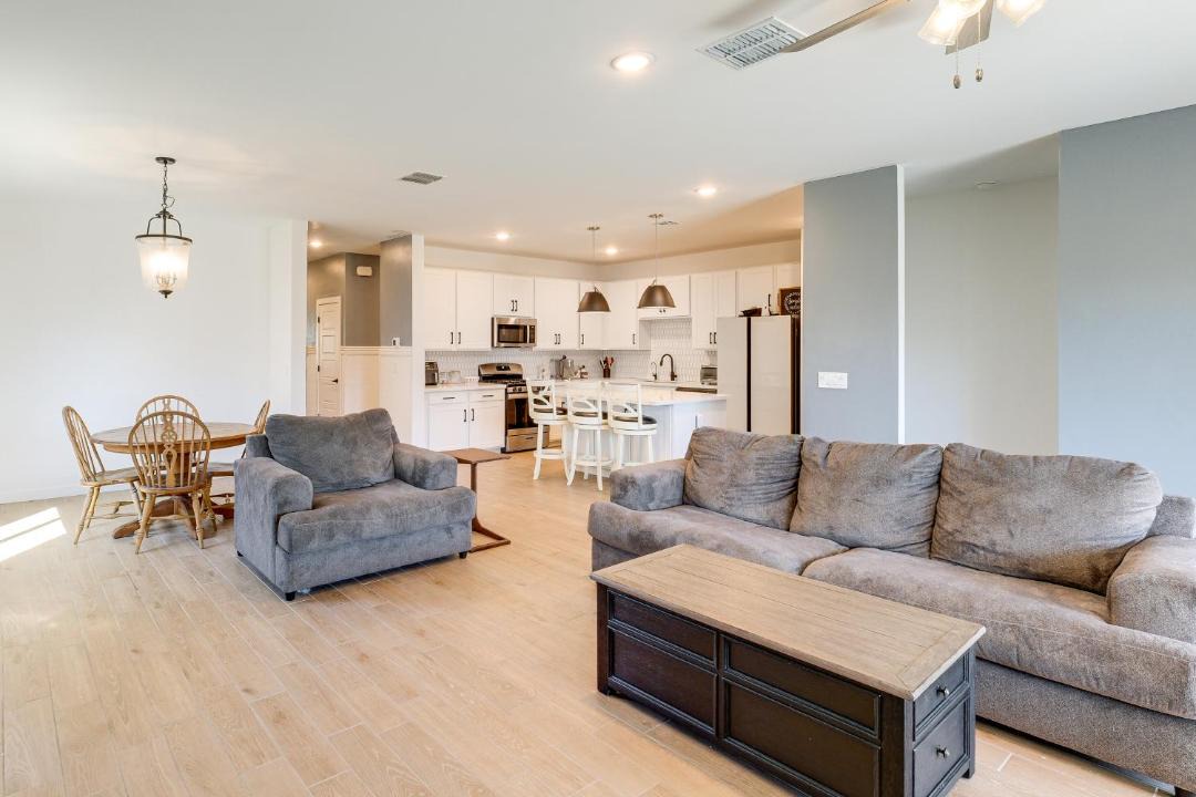 Photo of Livingroom in Maricopa