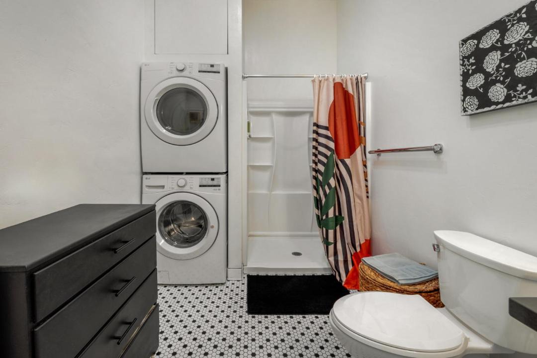 Photo of Bathroom in Iron Horse Historic District