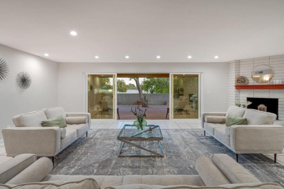 Photo of Livingroom in Tucson