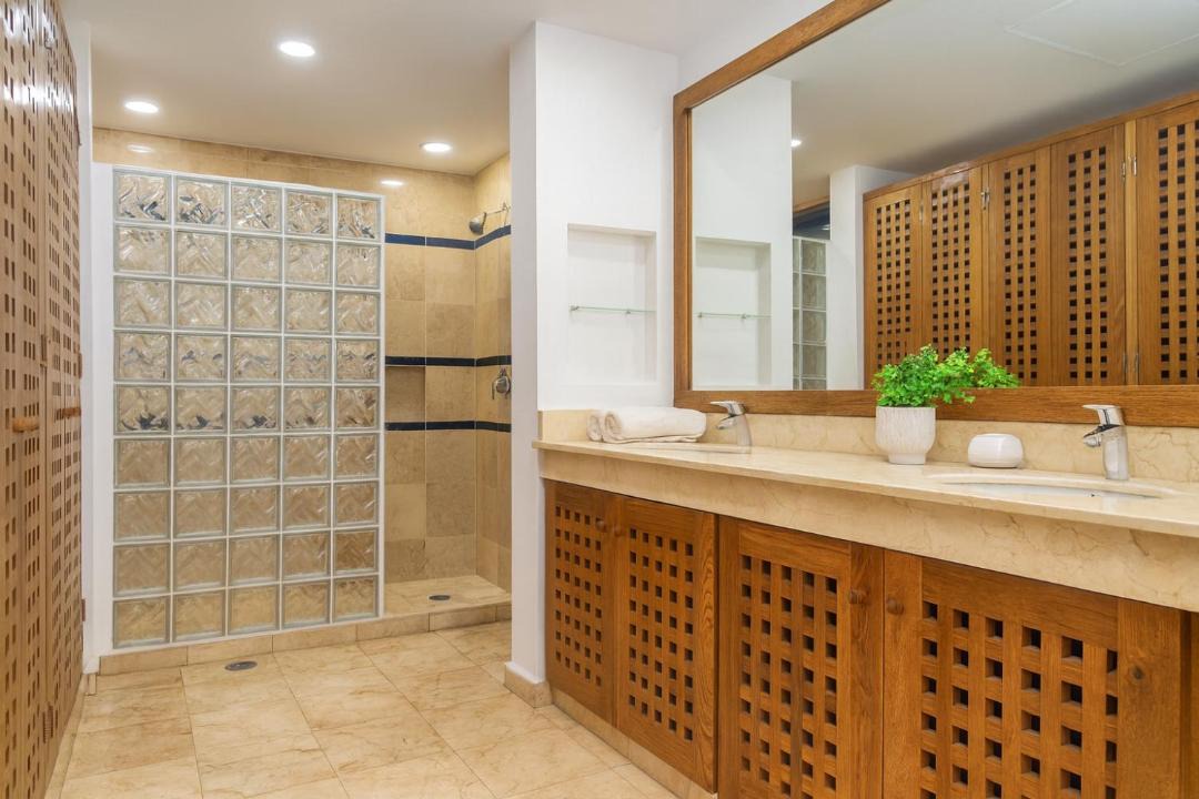 Photo of Bathroom in Puerto Aventuras