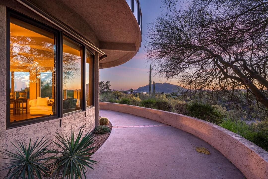 Photo of Patio Balcony in Carefree Fore
