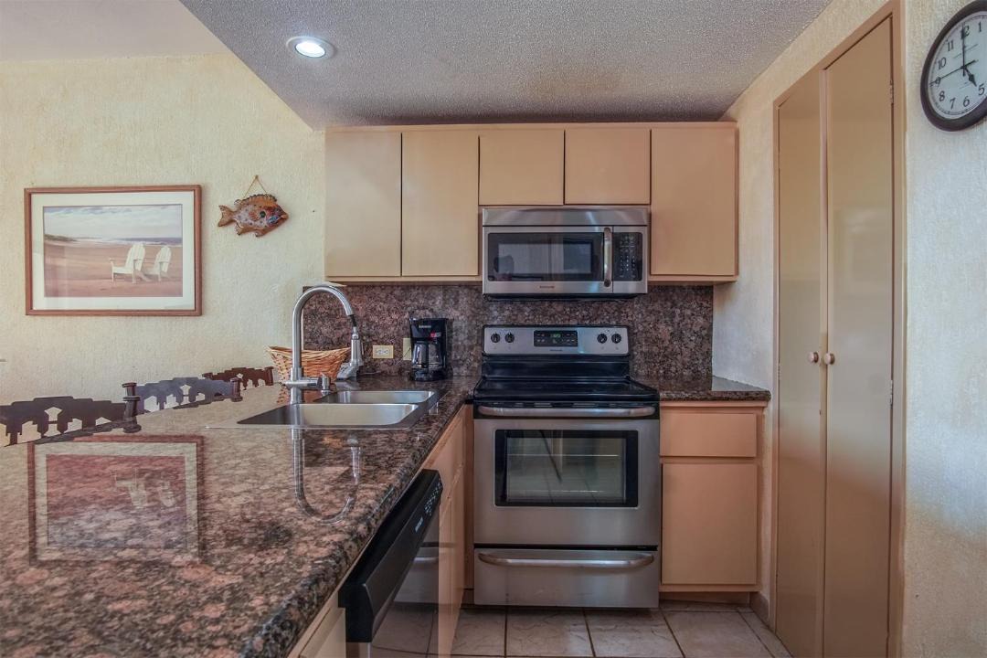 Photo of Kitchen in Sandy Beach
