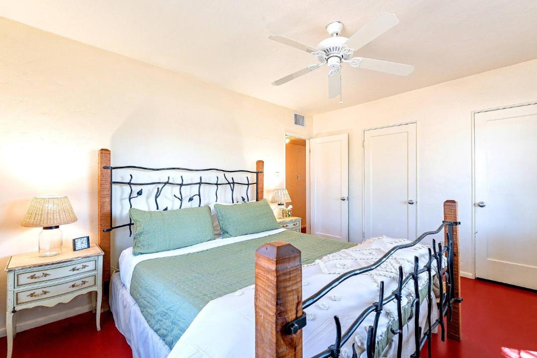 Photo of Bedroom in Peter Howell