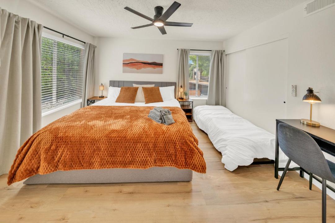 Photo of Bedroom in Oak Creek