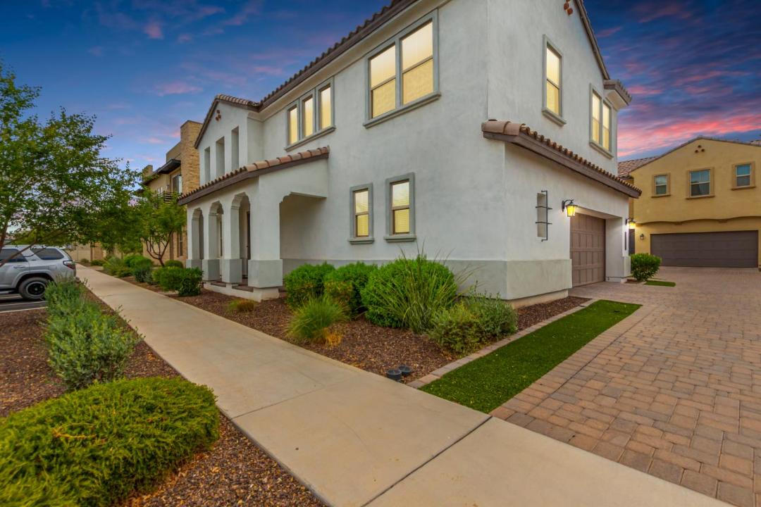 Photo of Others in Gilbert