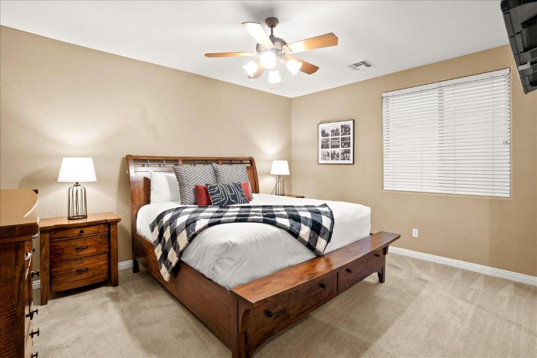 Photo of Bedroom in Rovey Farm Estates