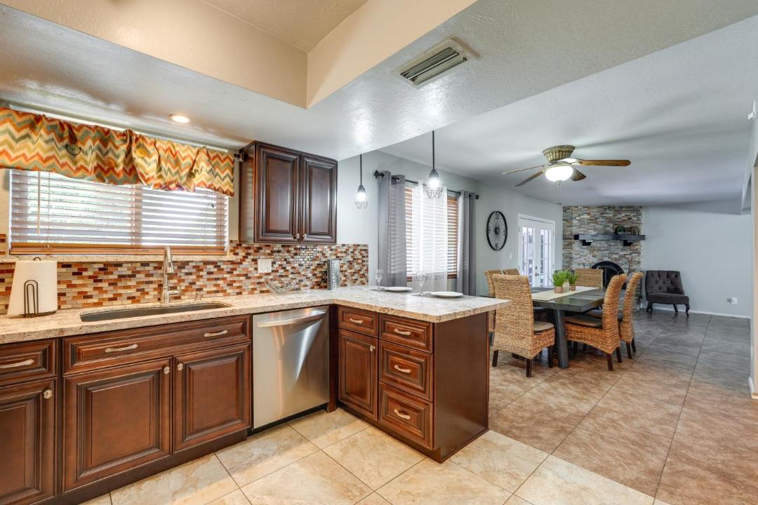 Photo of Others in Roadrunner Estates