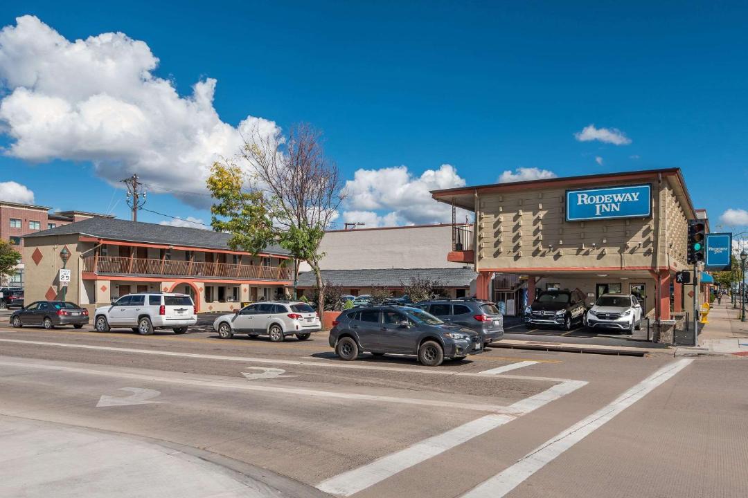 Photo of Others in Downtown Flagstaff