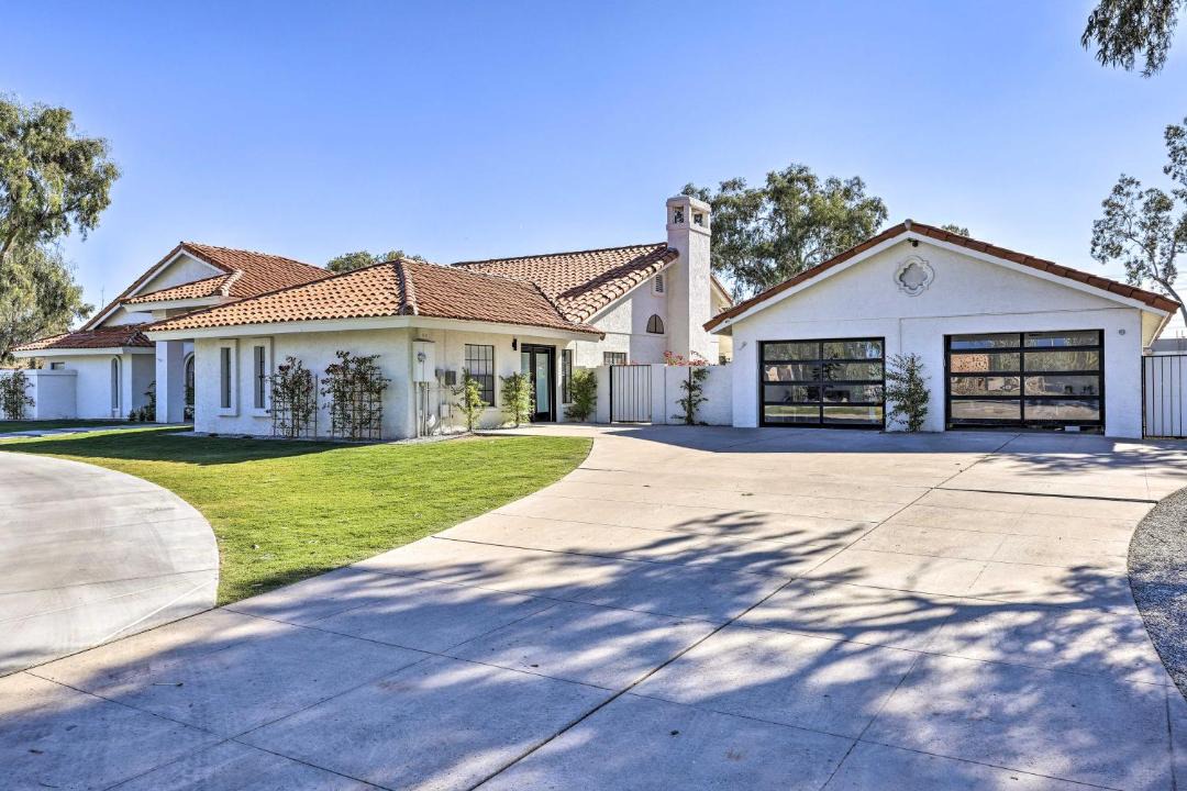 Photo of Buildings in Glendale