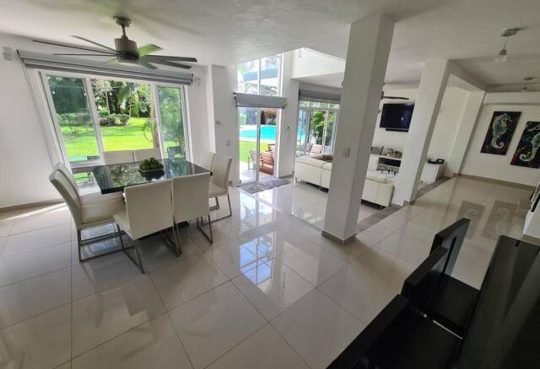 Photo of Livingroom in Playacar