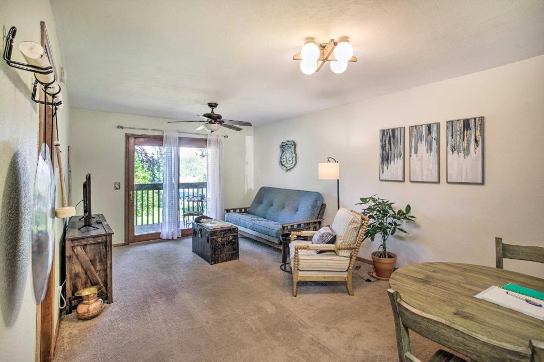 Photo of Livingroom in Flagstaff