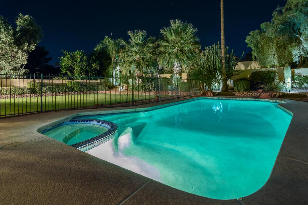 Photo of Others in Paradise Valley Village