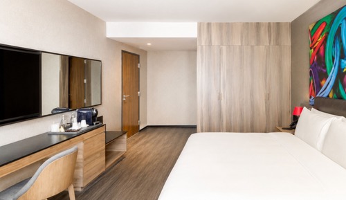 Suite, 1 King Bed, Terrace (Mondrian)