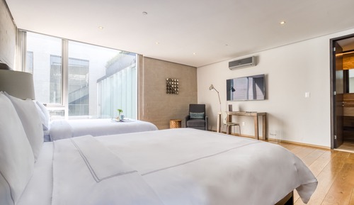 Premium Suite (Double)