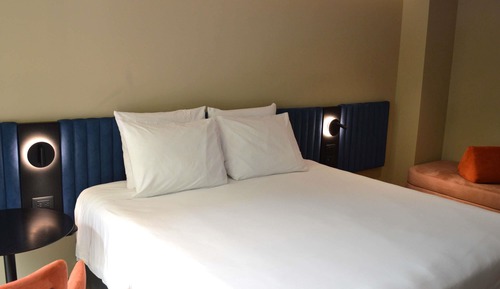 Superior Room, 1 King Bed (Accessible)