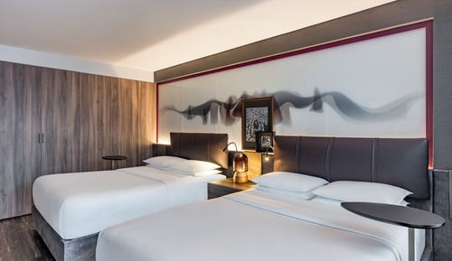 Room, 2 Double Beds, City View