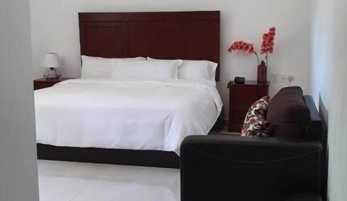 Classic Room, 1 King Bed, Accessible
