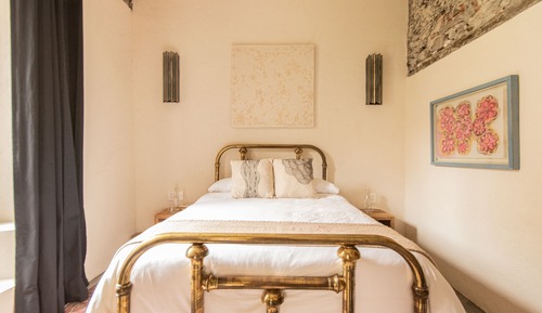 Cambria - Standard Queen Bed