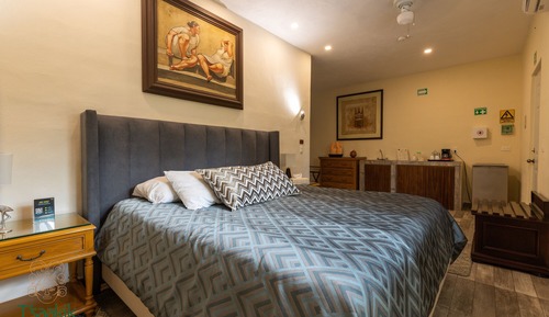 Honeymoon Studio Suite, Terrace