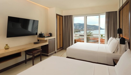 Standard Room, 2 Queen Beds, Sea View