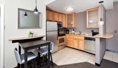 Suite, 1 Bedroom, Fireplace (Hearing Accessible)