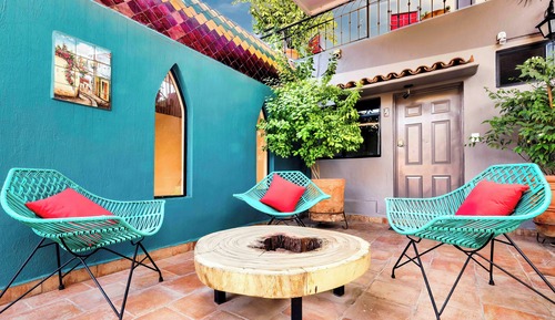 1 El Sol : 1 King bed, Private Balcony
