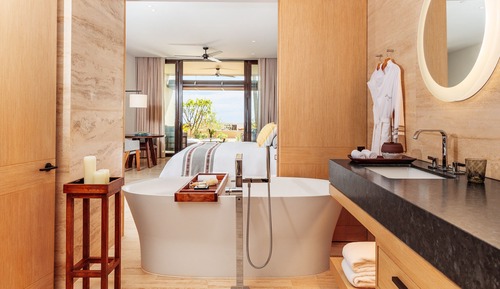 Room, Multiple Beds (View)