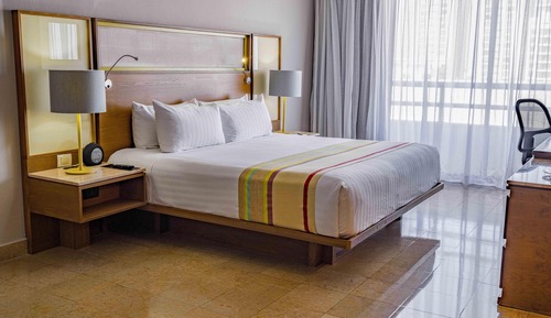 Junior Suite, 1 King Bed