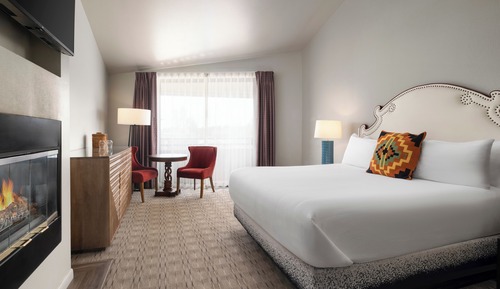 Room, 1 King Bed, Mobility Accessible (Suncatcher)