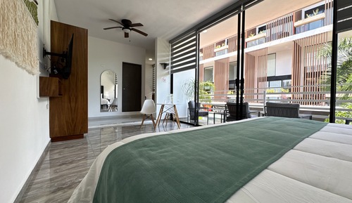 SUPERIOR KING SUITE WITH BALCONY