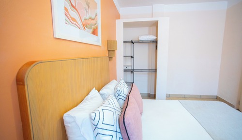 Gallery Suite