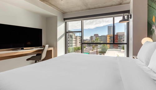 Suite, 1 King Bed, Non Smoking