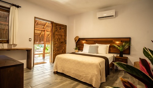 Design Room, 1 Queen Bed, Non Smoking, Garden View