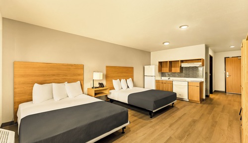 Standard Studio Suite, 2 Queen Beds