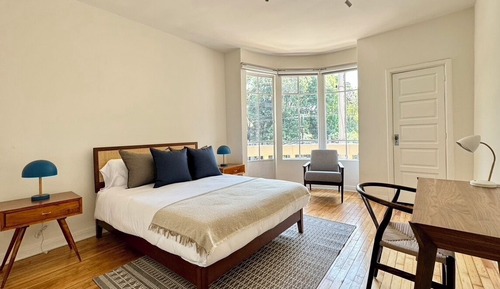 Apt 201